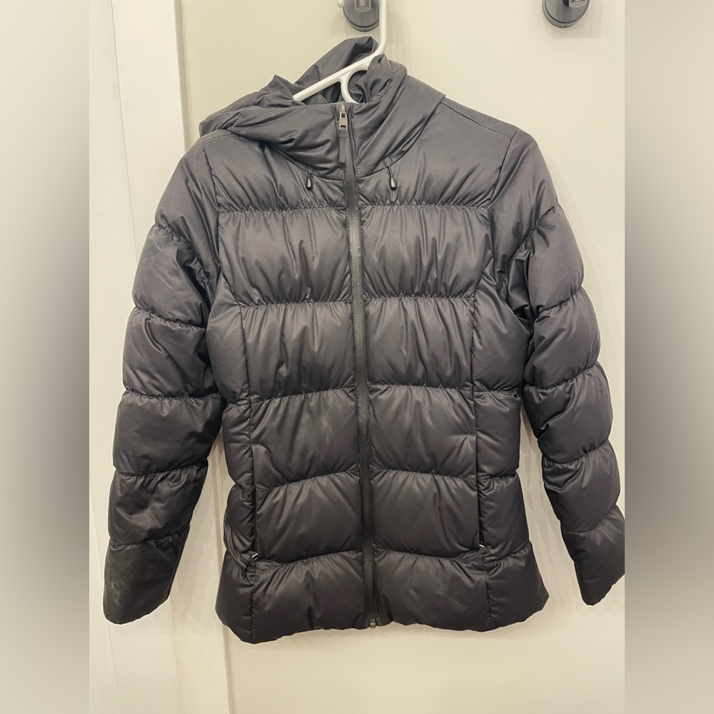 Black Patagonia puffer